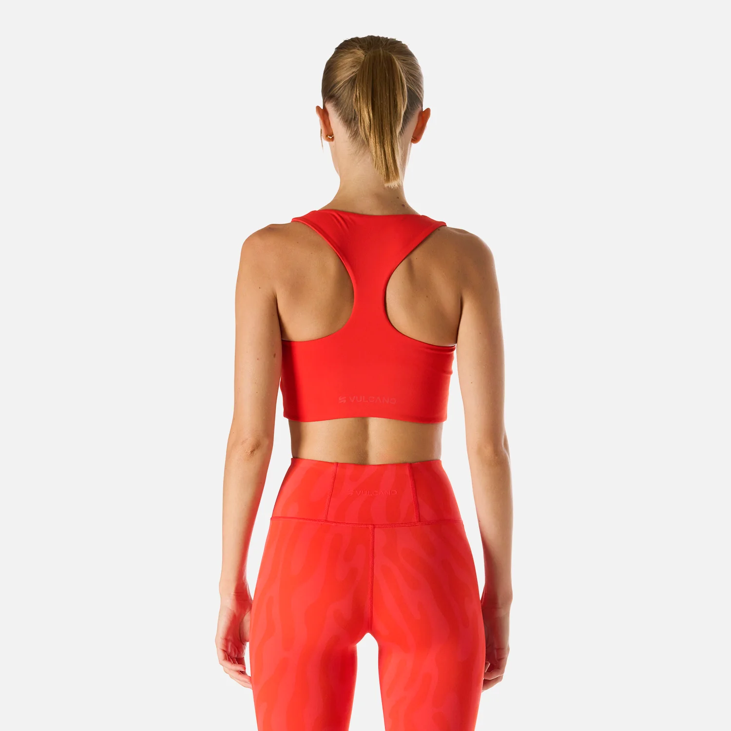 Peto Mujer Built To Move Light Support Bra Rojo Anaranjado Vulcano - Image 4