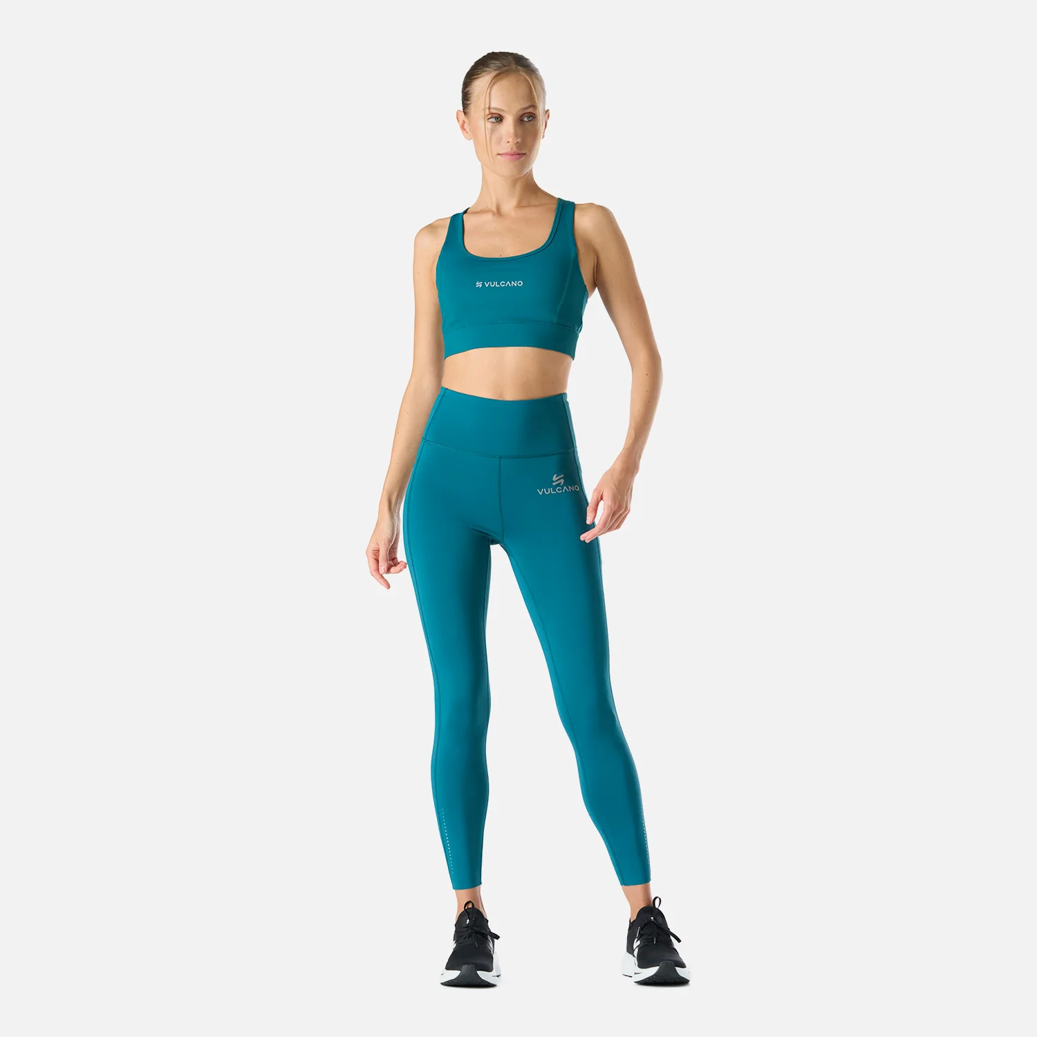 Peto Mujer Built To Move Medium Support Bra Petroleo Vulcano - Image 7