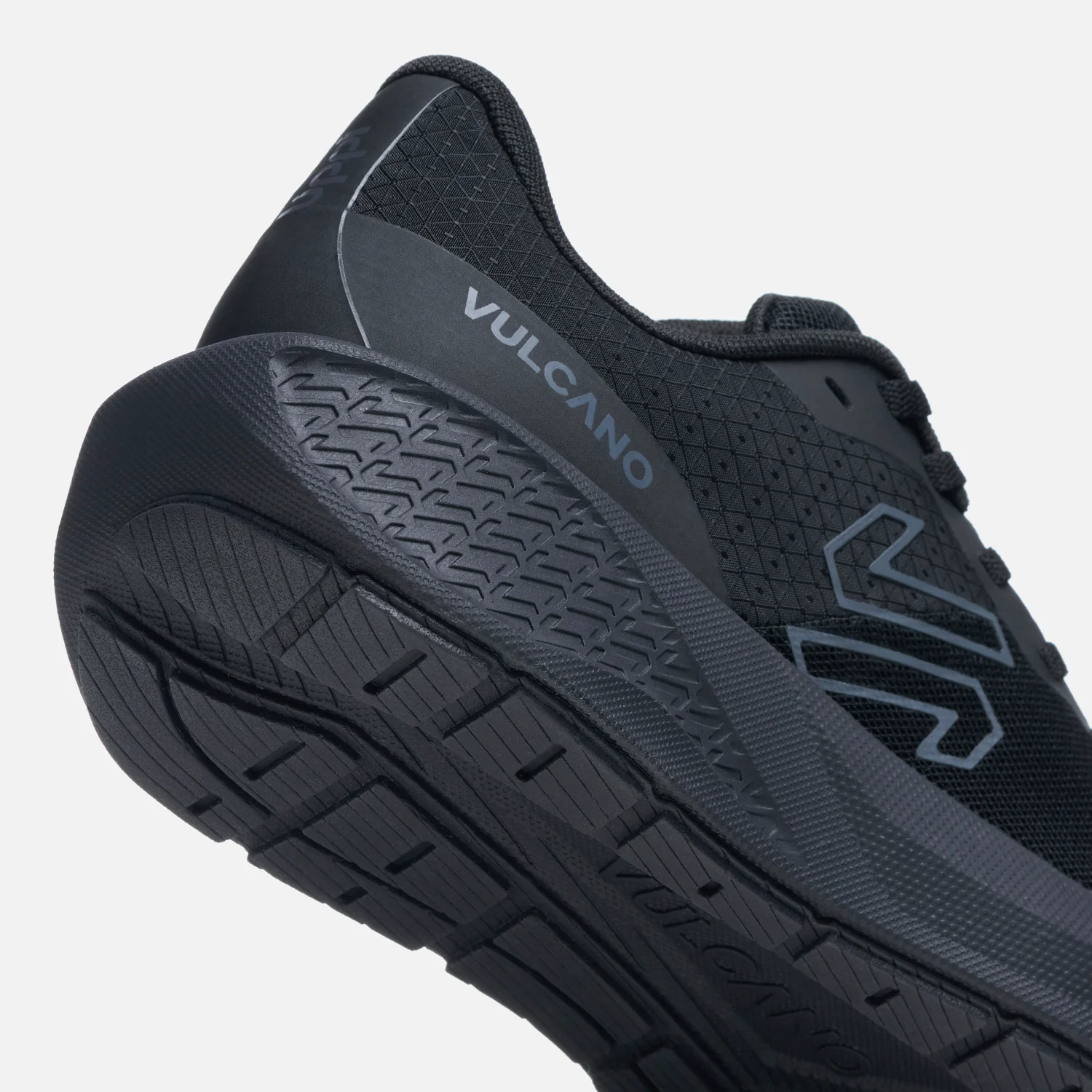 Zapatillas Hombre Ignite Triple Negro Vulcano - Image 8